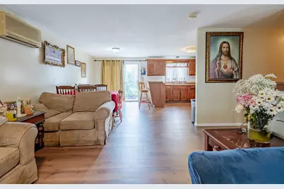 81 Petteys Avenue, Providence, RI 02909 - Photo 7