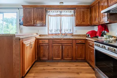 81 Petteys Avenue, Providence, RI 02909 - Photo 9