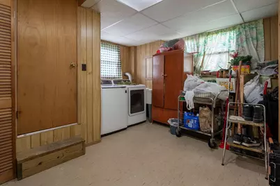 81 Petteys Avenue, Providence, RI 02909 - Photo 17