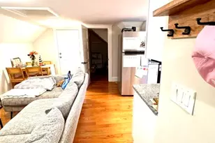 14 Mayflower St, Providence, RI 02906 - Photo 7