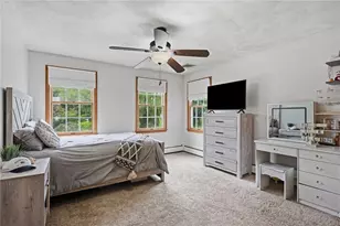 274 Larchwood Dr, Warwick, RI 02886 - Photo 15