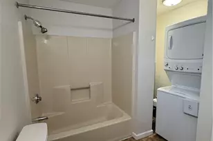 3524 W Shore Rd, Warwick, RI 02886 - Photo 5