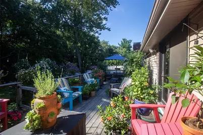 122 Elton Circle, Cranston, RI 02921 - Photo 5