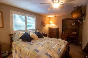 122 Elton Cir, Cranston, RI 02921 - Photo 21