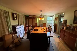 8 Pike St, South Kingstown, RI 02879 - Photo 5