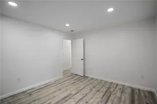 000 Camden Ave, Providence, RI 02908 - Photo 23