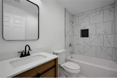 000 Camden Avenue, Providence, RI 02908 - Photo 13