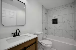 000 Camden Ave, Providence, RI 02908 - Photo 13
