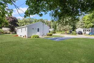 28 Elmer Ave, Warwick, RI 02886 - Photo 13