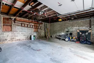 255 Farmington Ave, Cranston, RI 02920 - Photo 19