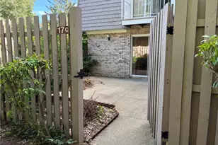 17 Caddy Rock Rd, North Kingstown, RI 02852 - Photo 3