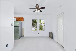 221 Massachusetts Ave, Providence, RI 02905 - Photo 17