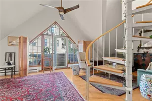 11 Catherine St, Newport, RI 02840 - Photo 5