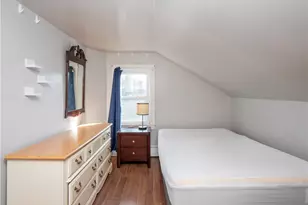 10 Hammond St, Newport, RI 02840 - Photo 33