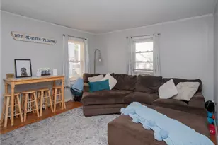 10 Hammond St, Newport, RI 02840 - Photo 5