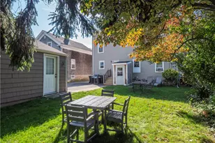 10 Hammond St, Newport, RI 02840 - Photo 19