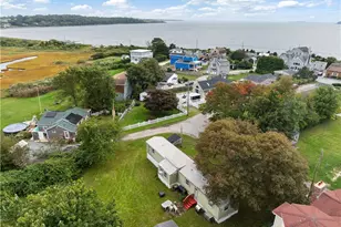 52 Ronnie St, Tiverton, RI 02878 - Photo 3