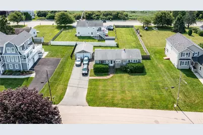 26 Cypress Avenue, Narragansett, RI 02882 - Photo 3