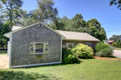 5 Shore Road, Bristol, RI 02809 - Photo 11