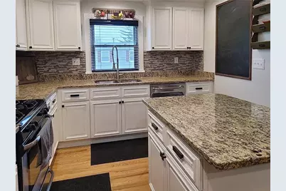 151 Metacomet Avenue, East Providence, RI 02916 - Photo 11