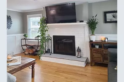 151 Metacomet Avenue, East Providence, RI 02916 - Photo 5