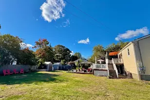 344 Strawberry Field Rd, Warwick, RI 02886 - Photo 23