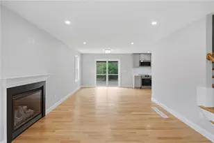 14 Elaine Dr, Hopkinton, RI 02833 - Photo 5