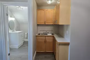 42 Summit St, East Providence, RI 02914 - Photo 3
