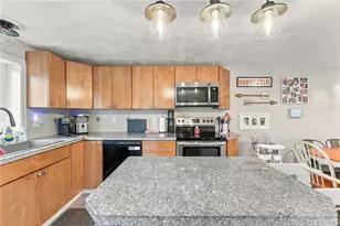 453 Greenville Ave, Johnston, RI 02919 - Photo 23