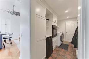 4 Evarts St, Newport, RI 02840 - Photo 9
