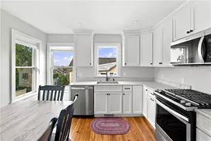77 Pope St, Newport, RI 02840 - Photo 7