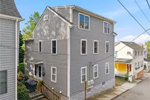 77 Pope St, Newport, RI 02840 - Photo 3