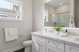 67 Queen St, East Greenwich, RI 02818 - Photo 27