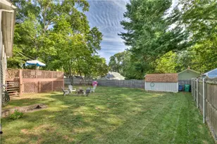 100 Holmes Rd, Warwick, RI 02888 - Photo 11