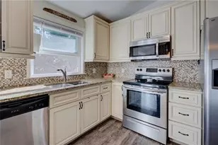 100 Holmes Rd, Warwick, RI 02888 - Photo 13