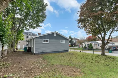 546 Robinson Street, Woonsocket, RI 02895 - Photo 35