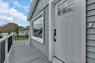 546 Robinson Street, Woonsocket, RI 02895 - Photo 9