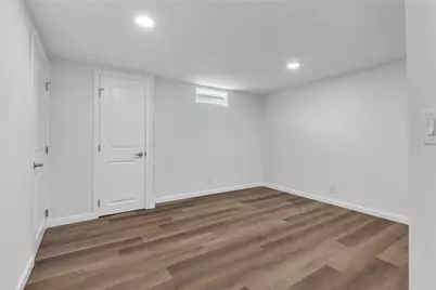 546 Robinson Street, Woonsocket, RI 02895 - Photo 29