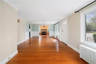 15 Kinne St, West Warwick, RI 02893 - Photo 19