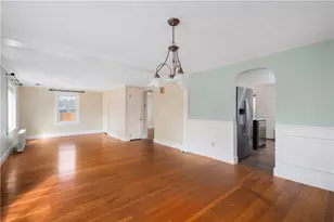 15 Kinne St, West Warwick, RI 02893 - Photo 23