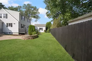 15 Kinne St, West Warwick, RI 02893 - Photo 15