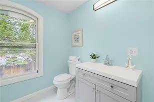 34 Mt View Ave, North Kingstown, RI 02852 - Photo 23