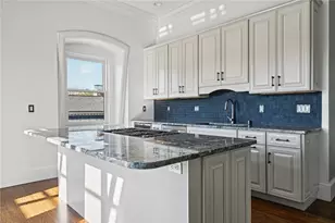 441 Angell St, Providence, RI 02906 - Photo 11