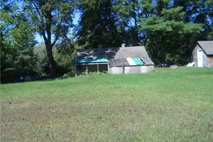 65 Laurel St, Hopkinton, RI 02804 - Photo 7