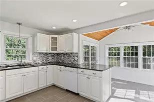 6 Carr Ln, Bristol, RI 02809 - Photo 5