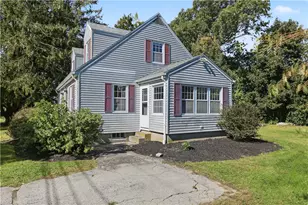 6 Carr Ln, Bristol, RI 02809 - Photo 3