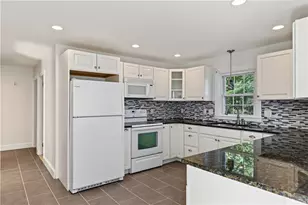 6 Carr Ln, Bristol, RI 02809 - Photo 7