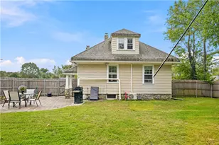 85 Pleasant View Rd, Warwick, RI 02888 - Photo 7