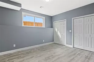 139 Benedict St, Providence, RI 02909 - Photo 47