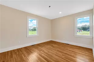 118 Wintechog Hill Rd, No Stonington, CT 06359 - Photo 21